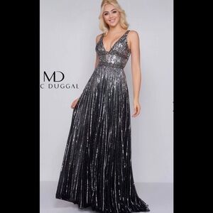 Mac Duggal‎ Glimmering Sequin Embellished A-Line Prom Gown 4906M Black/Silver